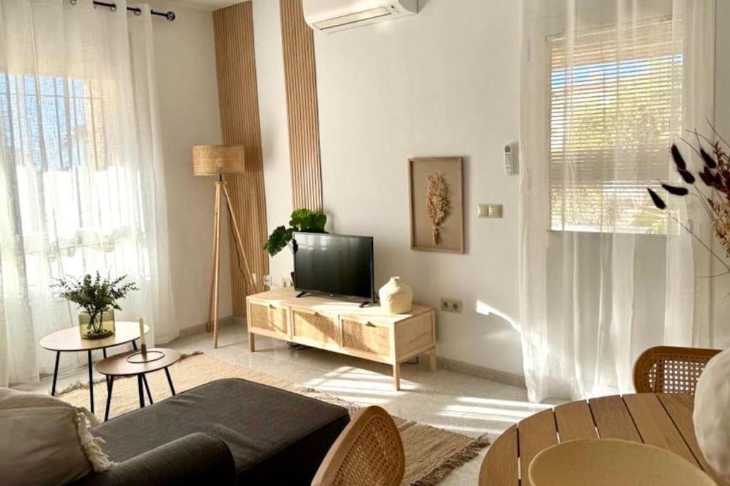 Apartment Nuevo Deluxe & Piscina *