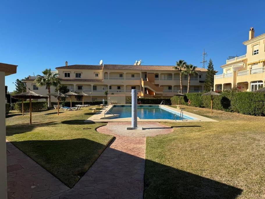 Nuevo Deluxe & Piscina